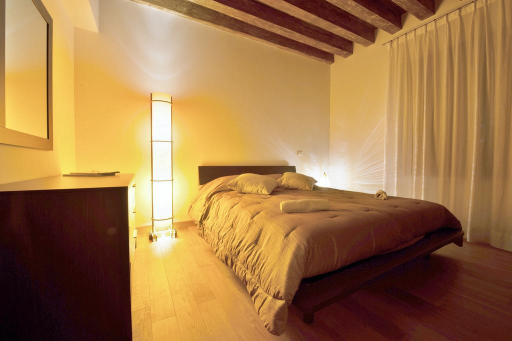 The Lion'S House Apt2 Βενετία Δωμάτιο φωτογραφία